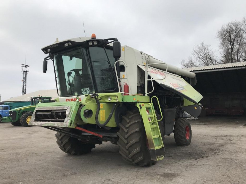 Oldtimer-Mähdrescher Türe ait CLAAS Lexion 580, Neumaschine içinde Не обрано (resim 1)