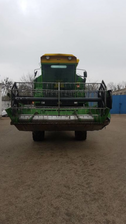 Oldtimer-Mähdrescher of the type John Deere 1052, Neumaschine in Ковель (Picture 8)