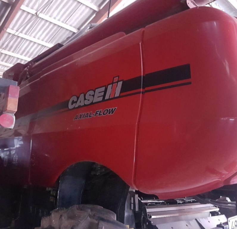 Oldtimer-Mähdrescher of the type Case IH Axial Flow 8010, Neumaschine in Житомир (Picture 3)