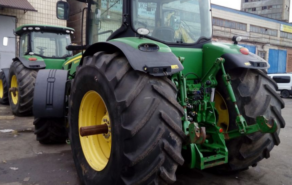 Oldtimer-Traktor typu John Deere 8320R, Neumaschine v Київ (Obrázek 4)