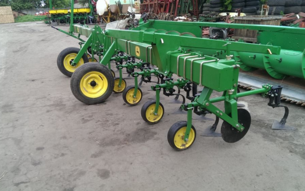 Kartoffelpflegetechnik Türe ait John Deere 825,  içinde Кіровоград (resim 4)