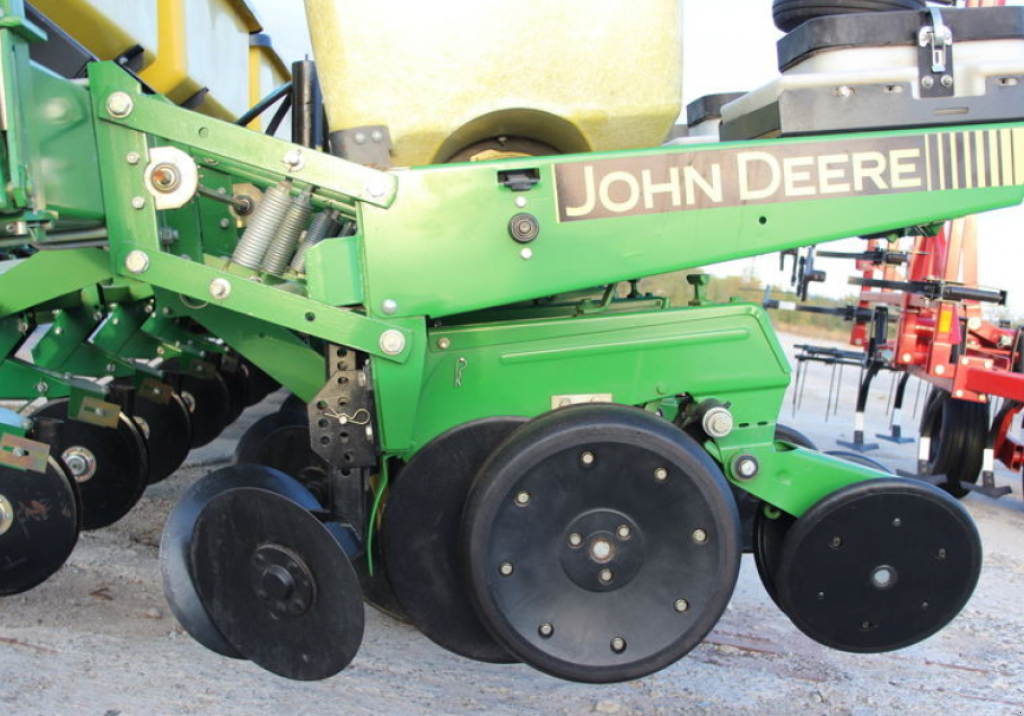 Gareeggenfelder του τύπου John Deere 7000/12,  σε Кіровоград (Φωτογραφία 3)