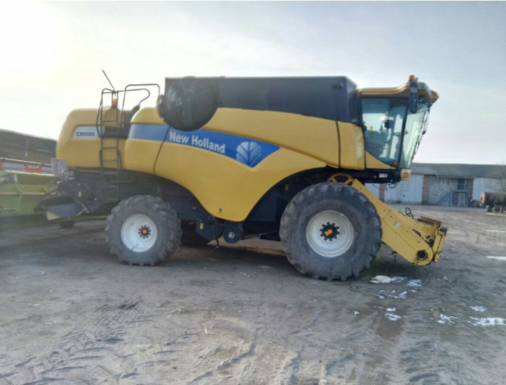 Oldtimer-Mähdrescher του τύπου New Holland CX8080, Neumaschine σε Вузлове (Φωτογραφία 4)