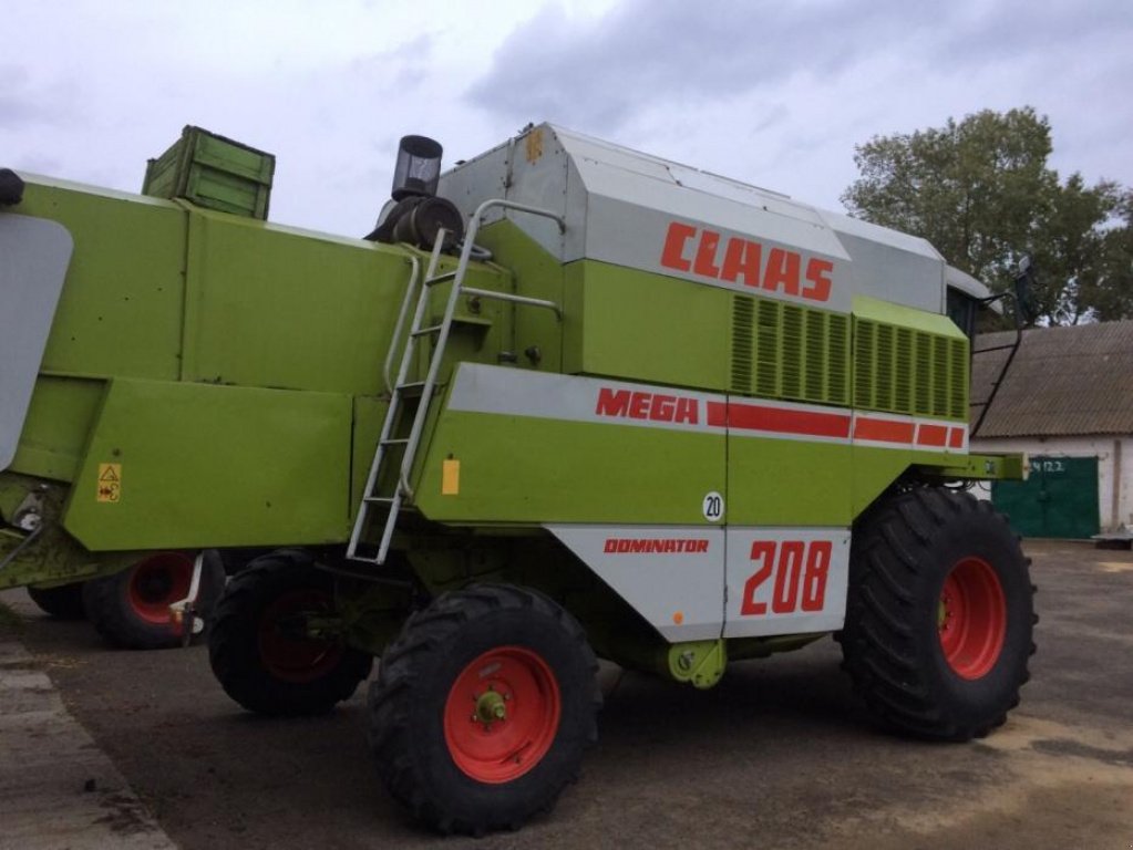 Oldtimer-Mähdrescher Türe ait CLAAS Mega 208, Neumaschine içinde Не обрано (resim 1)