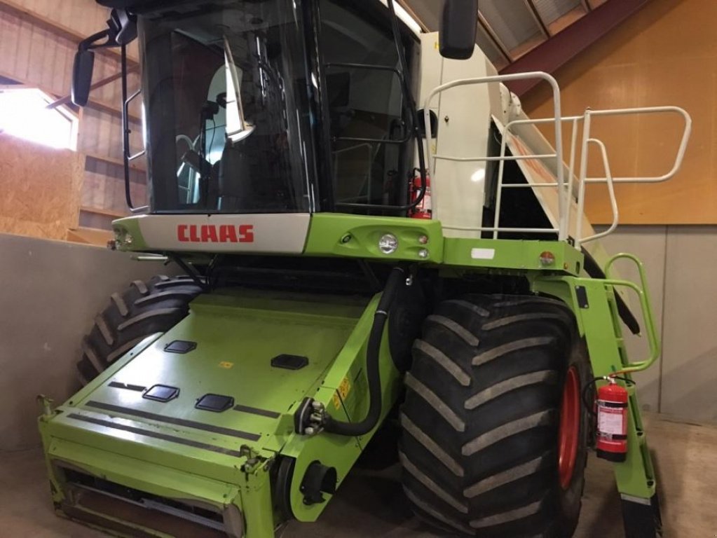 Oldtimer-Mähdrescher Türe ait CLAAS Lexion 560, Neumaschine içinde Здолбунів (resim 1)