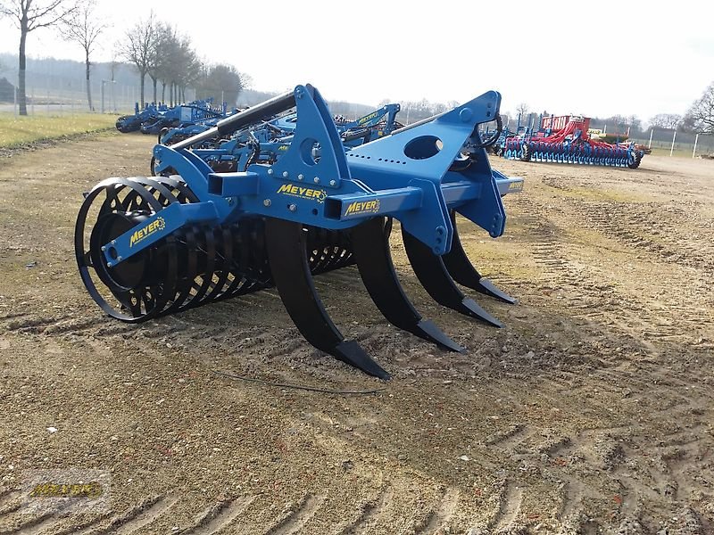 Tiefenlockerer of the type WM Meyer Untergrundhaken UH4 Maxi, Neumaschine in Andervenne (Picture 10)