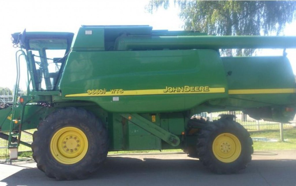 Oldtimer-Mähdrescher типа John Deere 9660 WTS, Neumaschine в Пролиски (Фотография 1)