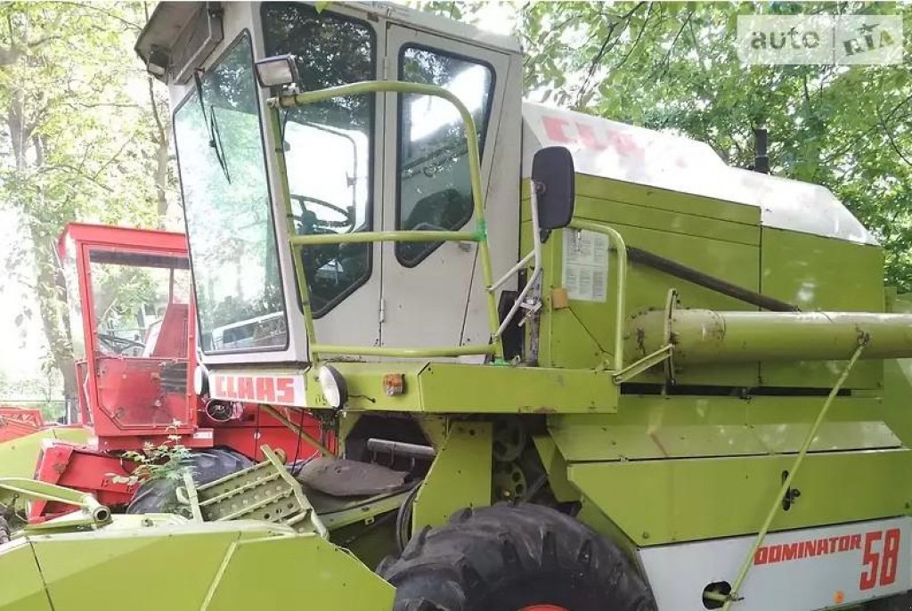 Oldtimer-Mähdrescher des Typs CLAAS Dominator 58, Neumaschine in Торчин (Bild 1)