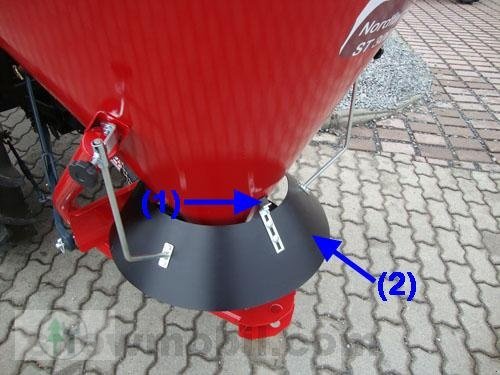 Düngerstreuer typu Sonstige Streuer Nordfarm ST300 für Traktoren (Saatgut, Düngemittel, Salz, Splitt), Neumaschine v Schwarzenberg (Obrázok 4)