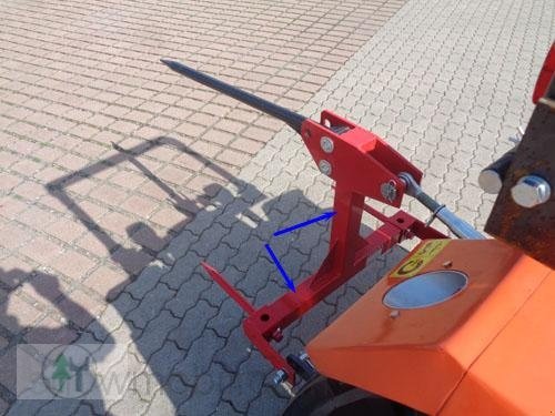 Sonstiges του τύπου motorgeräte Fritzsch GmbH Ballenspieß klappbar (3 Spieße) für Schlepper Kubota Iseki Yanmar John Deere, Neumaschine σε Schwarzenberg (Φωτογραφία 4)