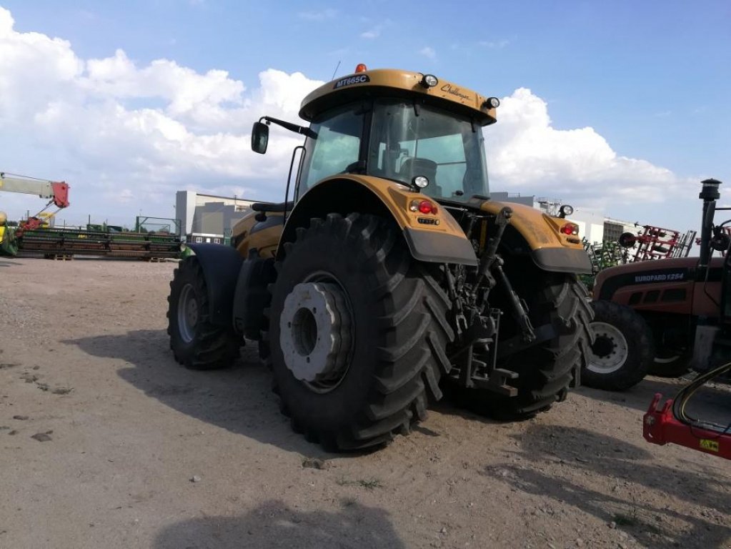 Oldtimer-Traktor Türe ait CHALLENGER MT665C, Neumaschine içinde Кіровоград (resim 2)