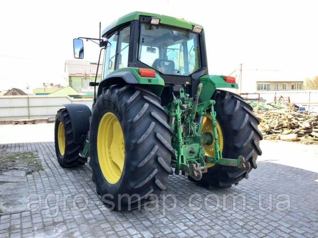 Oldtimer-Traktor of the type John Deere 6900, Neumaschine in Горохів (Picture 4)