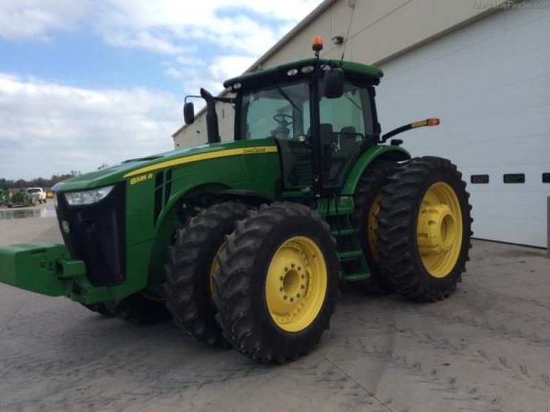 Oldtimer-Traktor typu John Deere 8335R, Neumaschine v Не обрано (Obrázek 1)