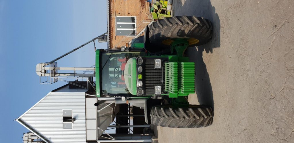 Oldtimer-Traktor del tipo John Deere 8320, Neumaschine en Рівне (Imagen 5)