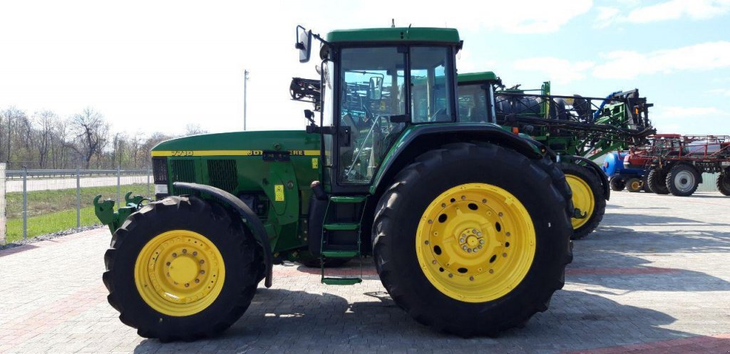 Oldtimer-Traktor typu John Deere 7710, Neumaschine v Рівне (Obrázek 4)