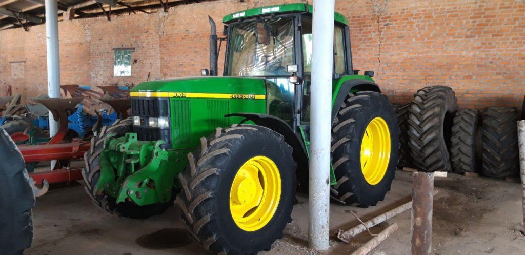 Oldtimer-Traktor Türe ait John Deere 6910, Neumaschine içinde Рівне (resim 2)