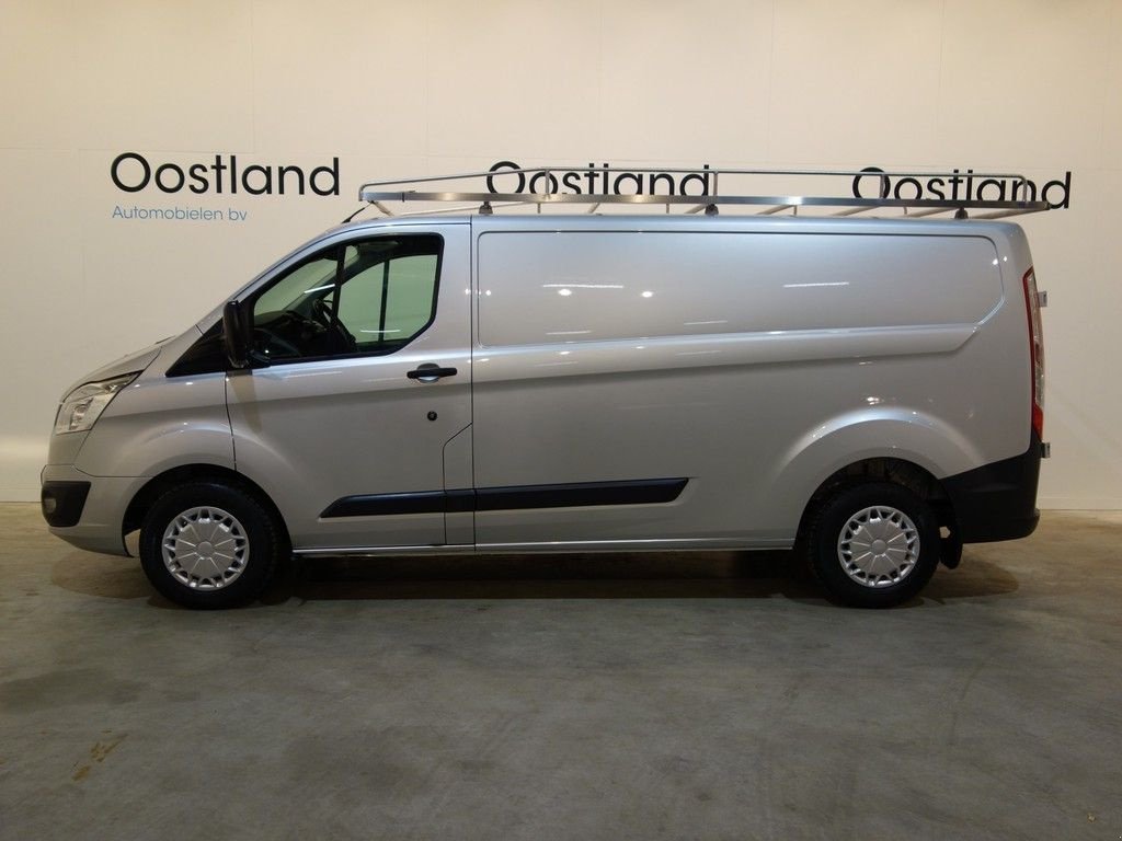 Sonstige Transporttechnik типа Ford Transit Custom 290 2.2 TDCI L2H1 Trend 126 PK! / Airco / 3-Zits, Gebrauchtmaschine в GRONINGEN (Фотография 3)