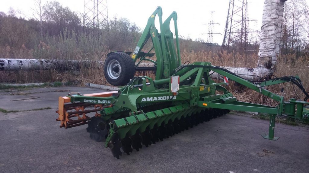 Wiesenegge van het type Amazone Catros 5001-2, Gebrauchtmaschine in Подворки (Foto 3)