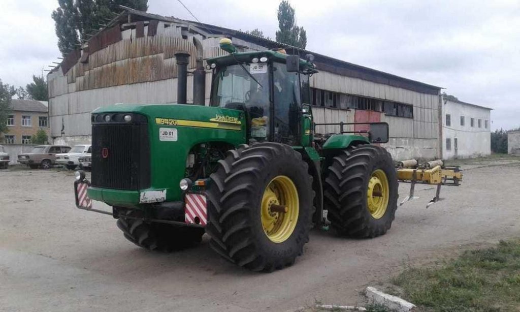 Oldtimer-Traktor of the type John Deere 9420R, Neumaschine in Одеса (Picture 1)