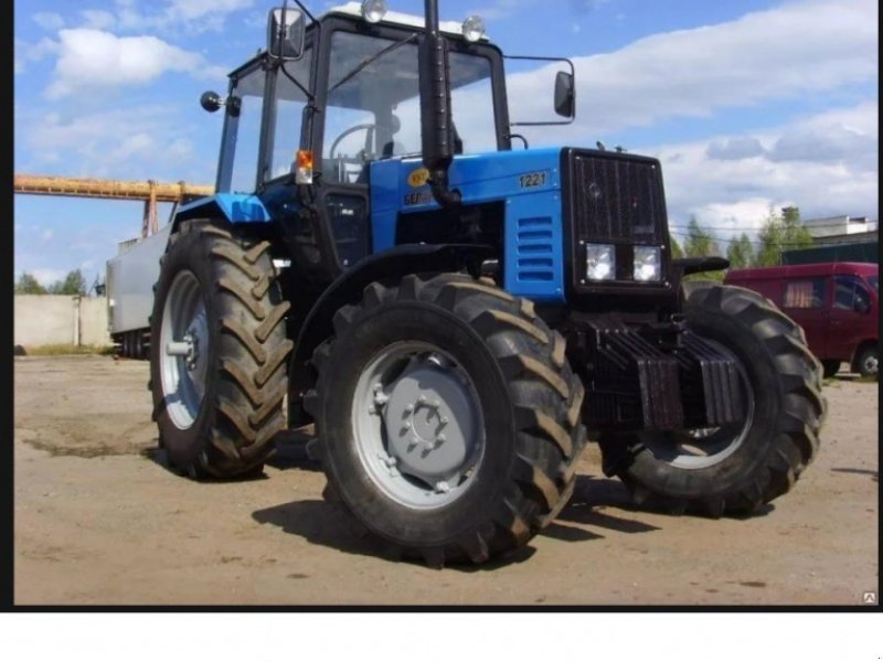 Oldtimer-Traktor typu Belarus Беларус-1523, Neumaschine v Не обрано