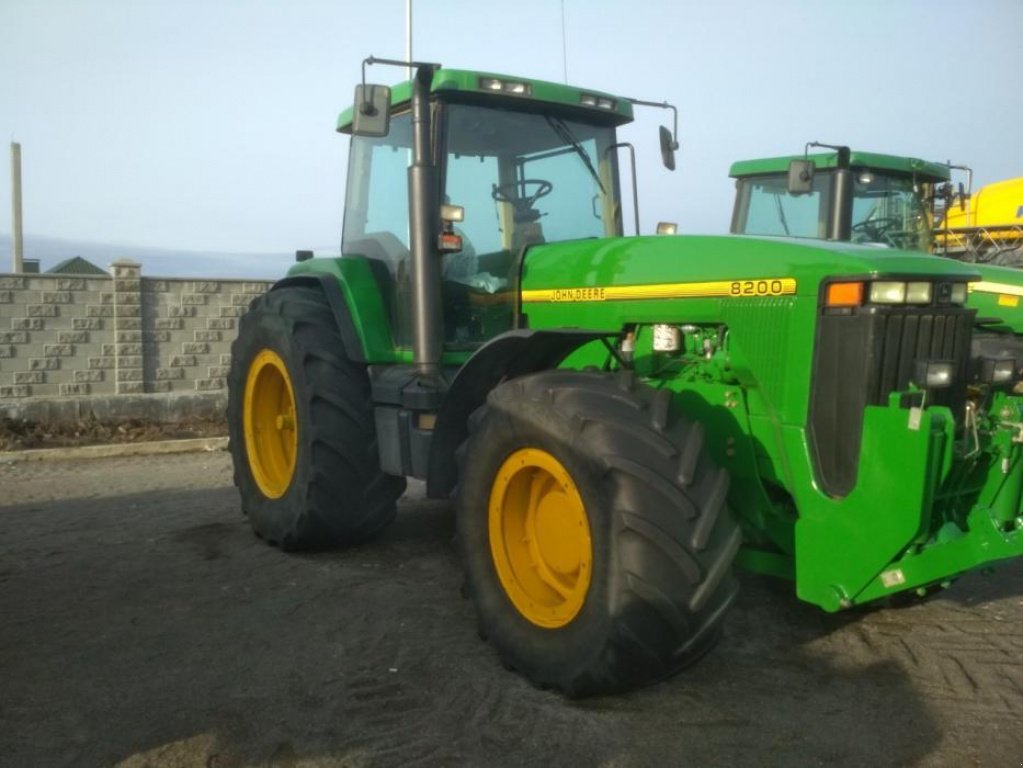 Oldtimer-Traktor του τύπου John Deere 8200, Neumaschine σε Рівне (Φωτογραφία 5)