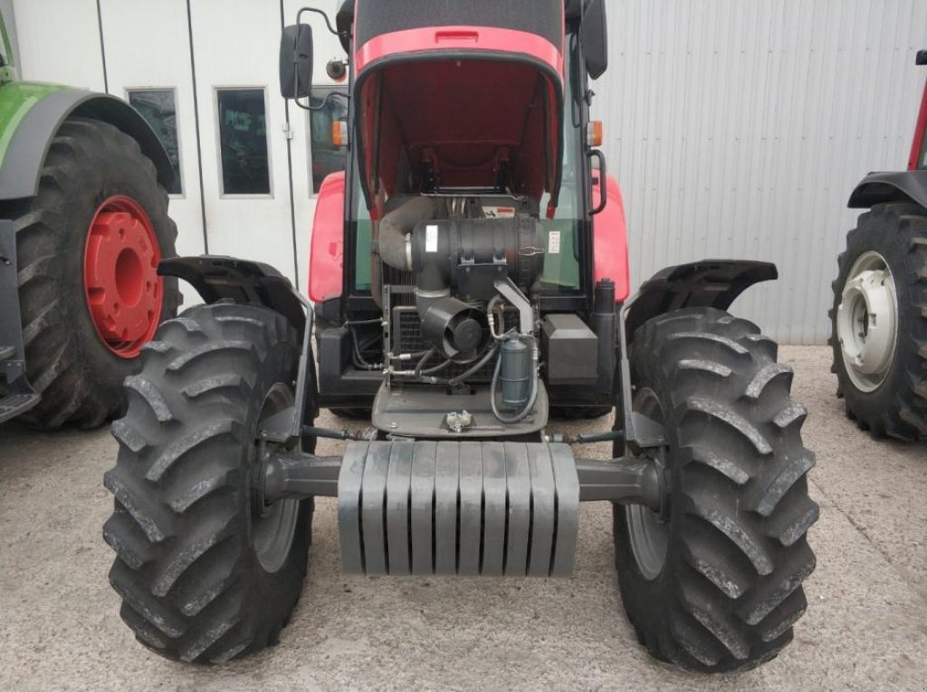 Oldtimer-Traktor del tipo Massey Ferguson 470 Xtra, Neumaschine In Дніпро (Immagine 3)