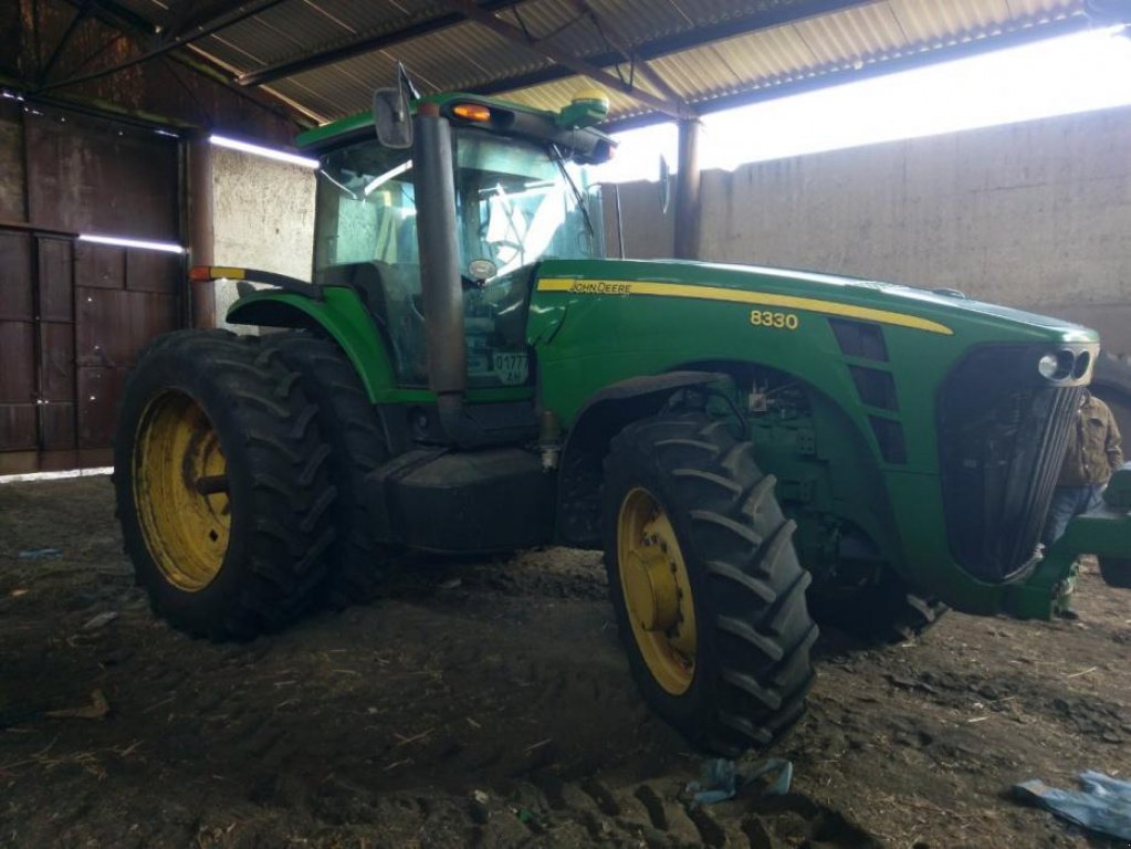 Oldtimer-Traktor van het type John Deere 8330, Neumaschine in Дніпро (Foto 2)