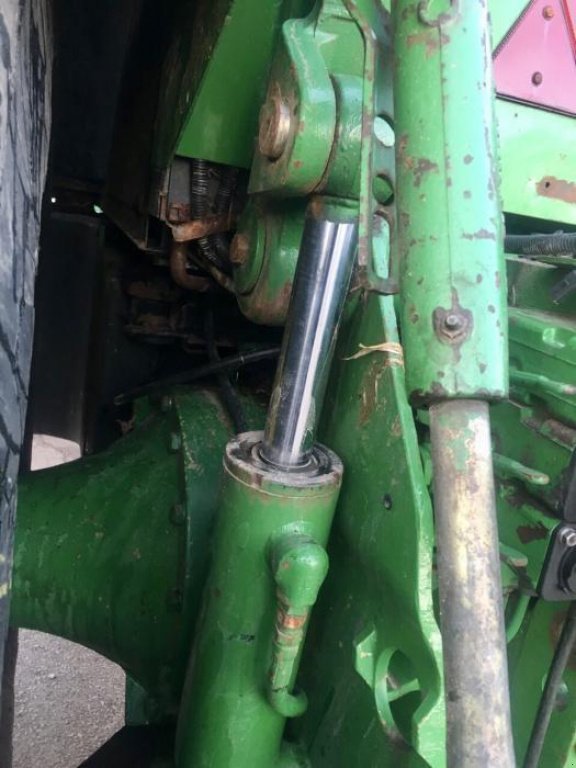 Oldtimer-Traktor a típus John Deere 8300, Neumaschine ekkor: Житомир (Kép 4)