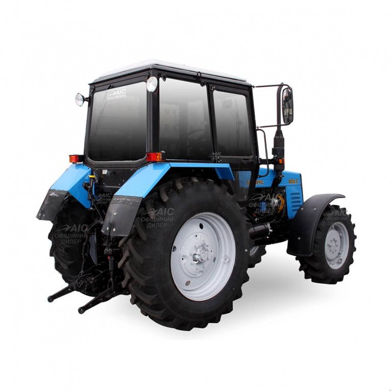 Oldtimer-Traktor του τύπου Belarus Беларус-1025.2, Neumaschine σε Дніпро (Φωτογραφία 1)