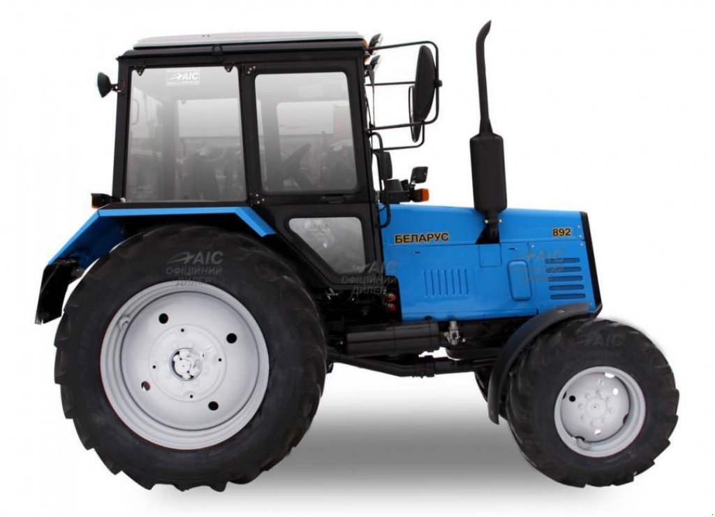 Oldtimer-Traktor του τύπου Belarus Беларус-892, Neumaschine σε Запоріжжя (Φωτογραφία 3)