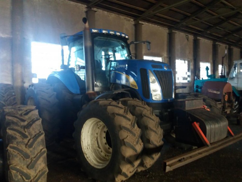 Oldtimer-Traktor του τύπου New Holland T8050, Neumaschine σε Запоріжжя (Φωτογραφία 3)