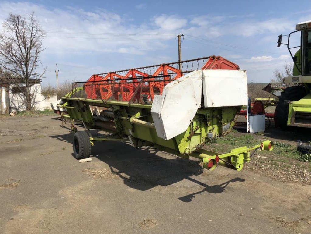 Oldtimer-Mähdrescher des Typs CLAAS Mega 208, Neumaschine in Ширяеве (Bild 5)