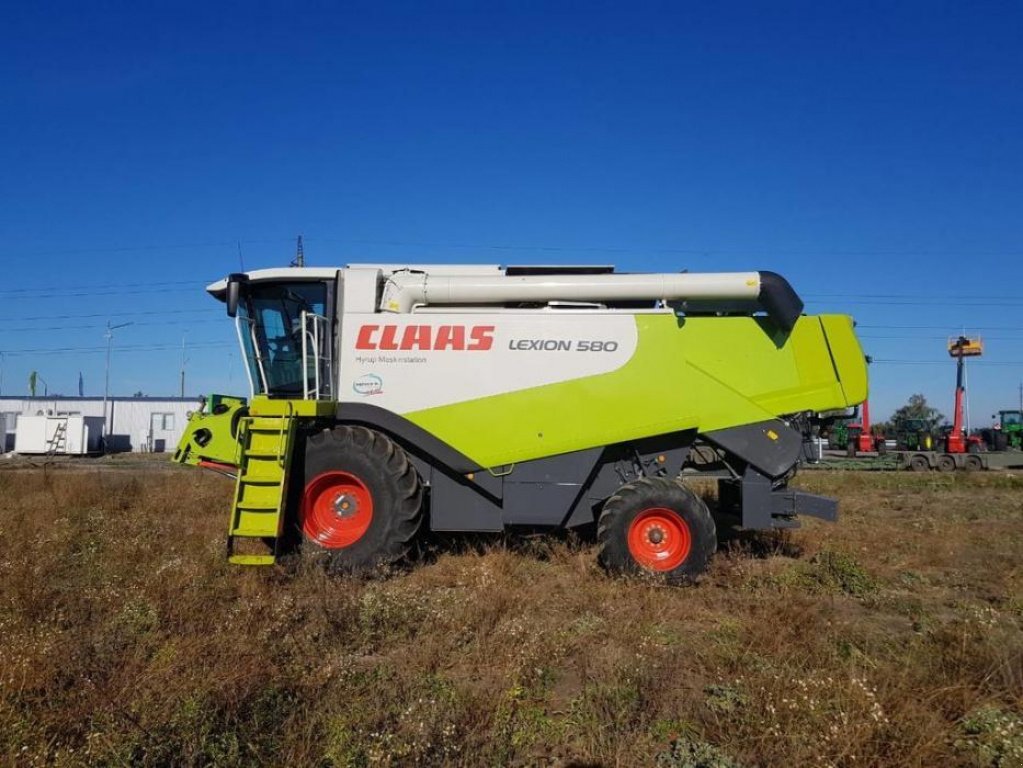 Oldtimer-Mähdrescher of the type CLAAS Lexion 580, Neumaschine in Путрівка (Picture 10)