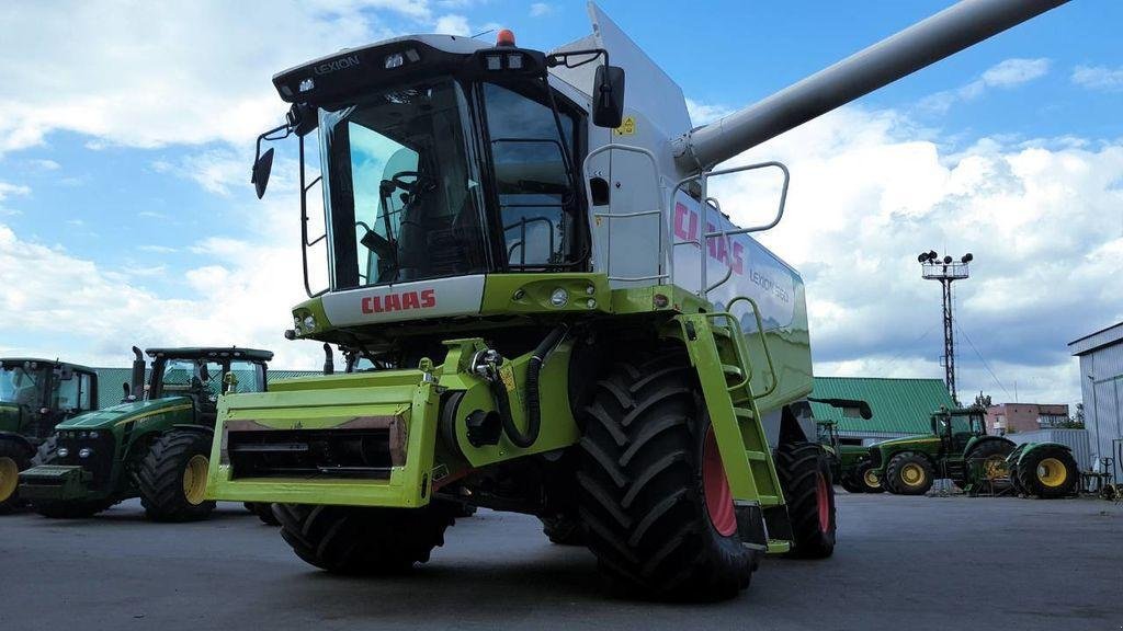 Oldtimer-Mähdrescher typu CLAAS Lexion 560, Gebrauchtmaschine w Путрівка (Zdjęcie 3)