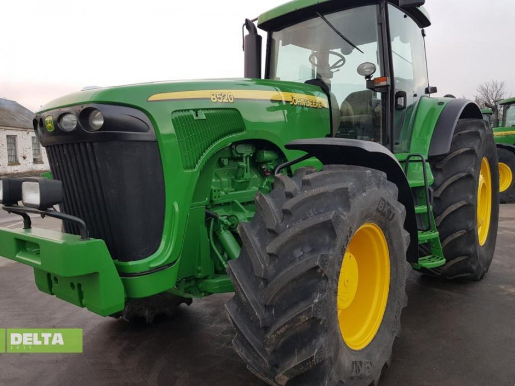 Oldtimer-Traktor типа John Deere 8520, Gebrauchtmaschine в Путрівка (Фотография 1)