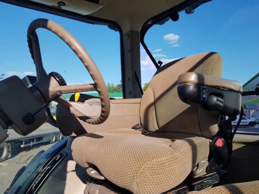 Oldtimer-Traktor of the type John Deere 8335R, Gebrauchtmaschine in Путрівка (Picture 11)