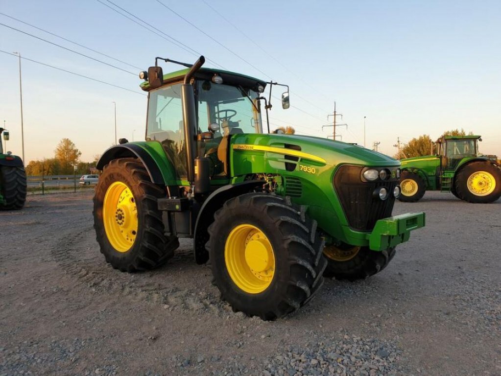 Oldtimer-Traktor typu John Deere 7930, Gebrauchtmaschine w Путрівка (Zdjęcie 1)