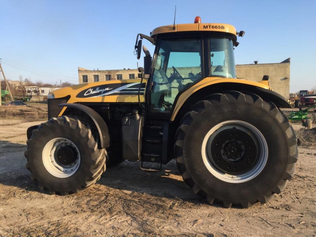 Oldtimer-Traktor typu CHALLENGER MT665B, Neumaschine v Харків (Obrázek 8)