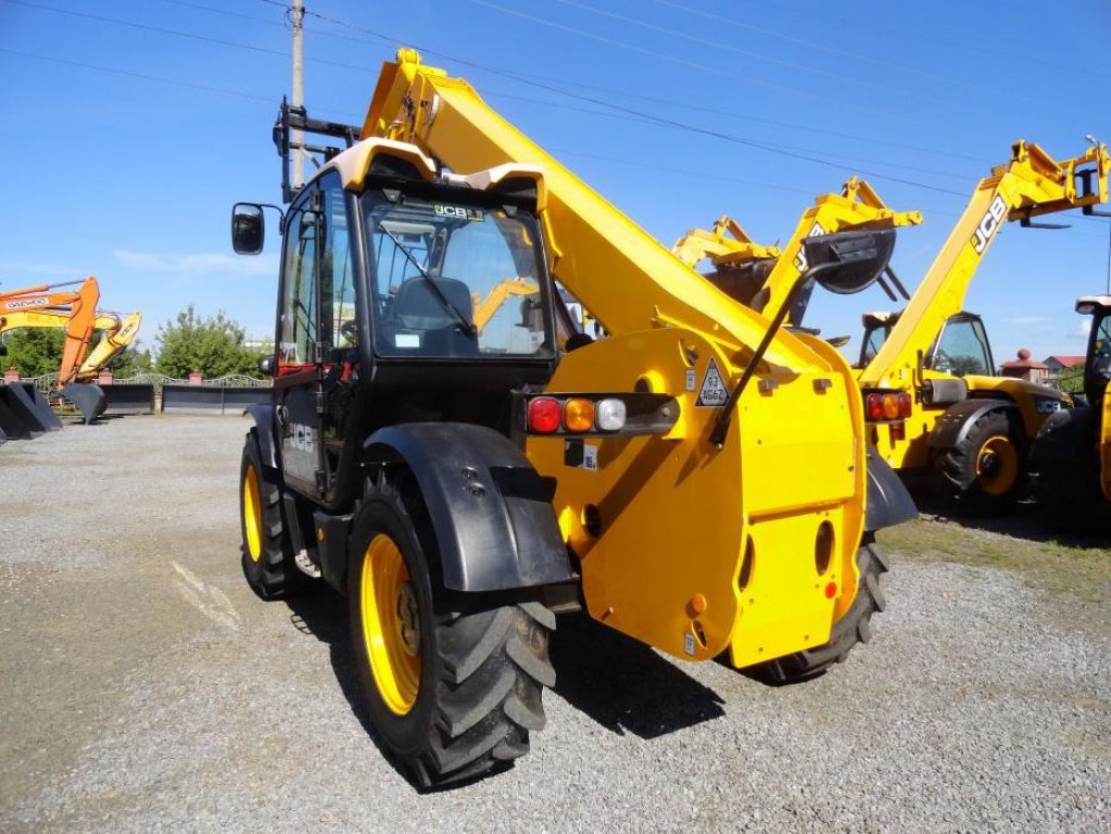 Teleskopstapler des Typs JCB 531-70, Neumaschine in Антополь (Bild 2)