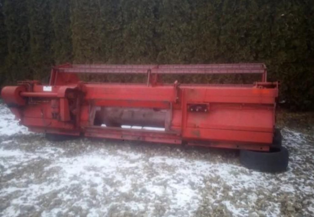 Oldtimer-Mähdrescher of the type Massey Ferguson 835, Neumaschine in Вінниця (Picture 2)