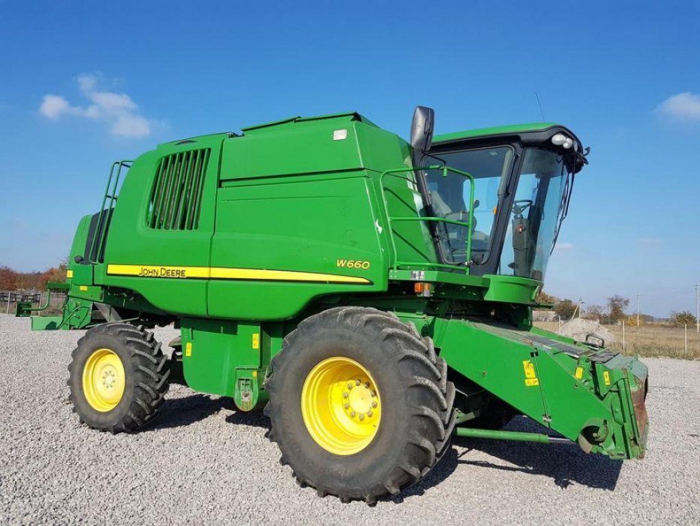 Oldtimer-Mähdrescher del tipo John Deere W660, Neumaschine en Біла Церква (Imagen 4)