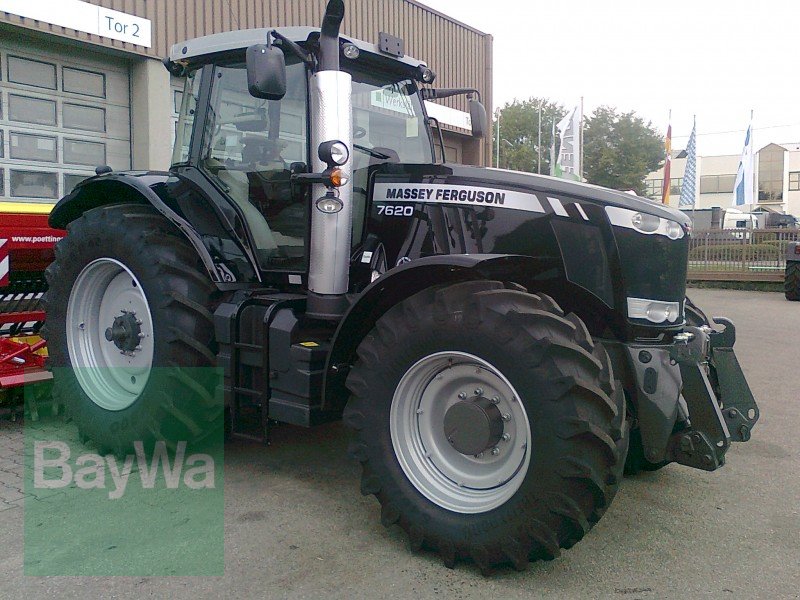 Massey Ferguson 7620 Dyna-VT Tractor - technikboerse.com