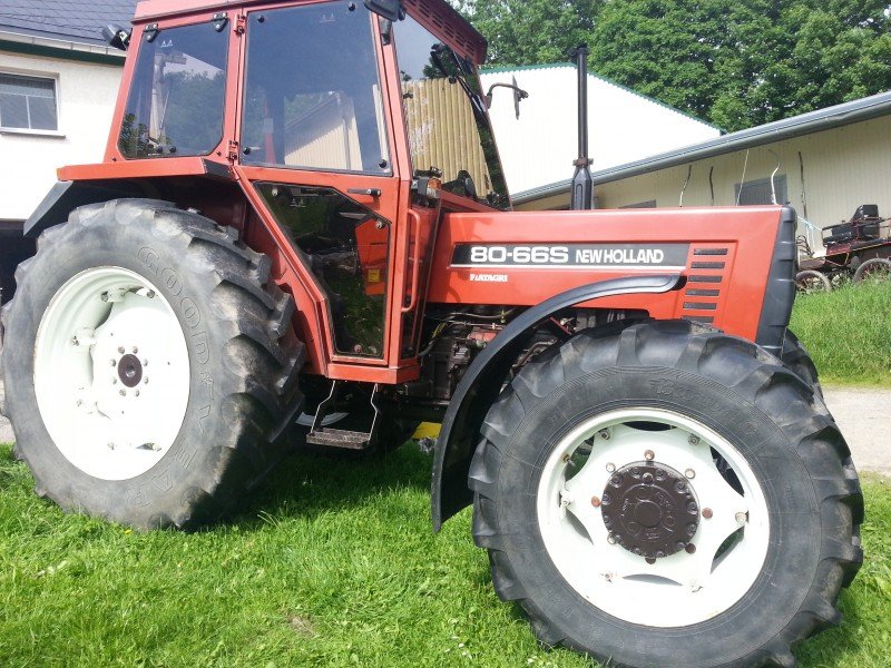 New Holland 80-66 S Tractor - technikboerse.com