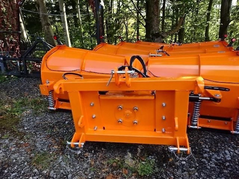 Schneepflug typu Escher Schneeschild Varioschneepflug Vario 330 Hydraulisch - Schwere Ausführung -  SP, Neumaschine v Neureichenau (Obrázek 26)