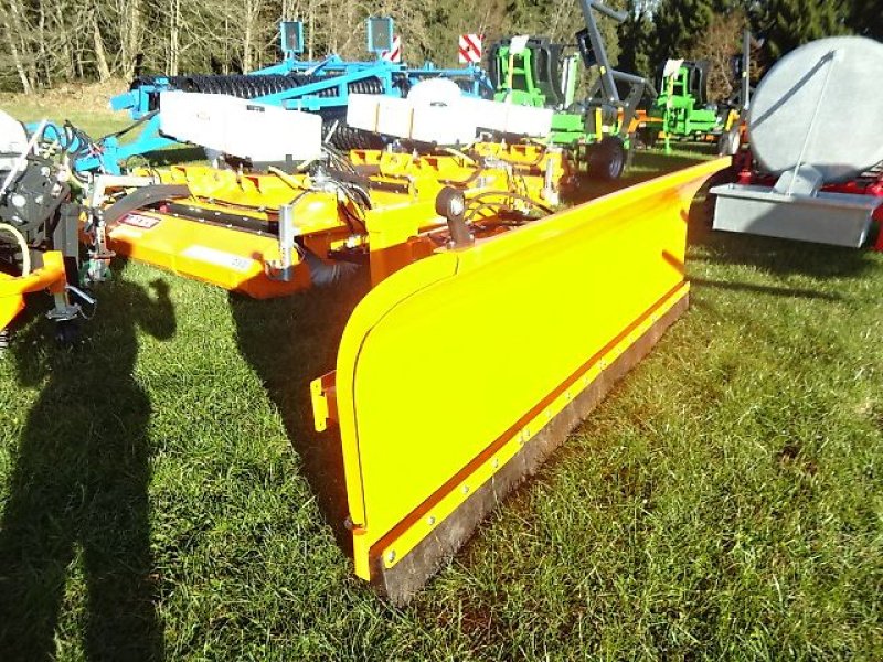 Schneepflug del tipo M&H Schneeschild 3 Meter SP -  Hydraulisch schwenkbar- mit Anfahrsicherung, Neumaschine In Neureichenau (Immagine 23)