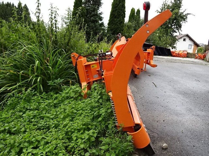 Schneepflug van het type SVD Vario M 300- Varioschneepflug- Stabile Ausführung, Neumaschine in Neureichenau (Foto 14)