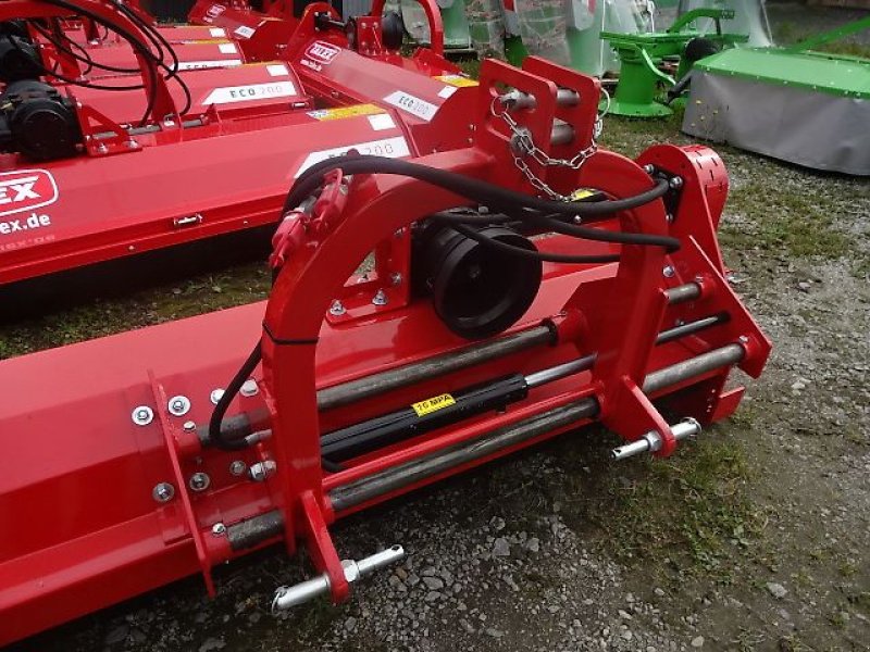 Mulcher tip Talex Schlegelmulcher Talex- Eco- NEU- mit Hydraulischer Seitenverschiebung- in verschiedenen Breiten möglich - auch in 1 Meter- 1,35 Meter -1,5 Meter - 1,8 Meter - 2 Meter - 2,2 Meter, Neumaschine in Neureichenau (Poză 14)