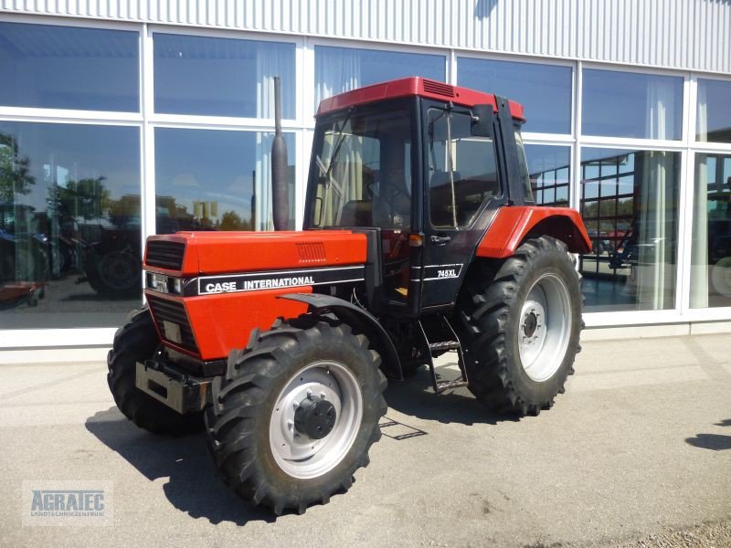 Case IH 745 XL Tractor - technikboerse.com