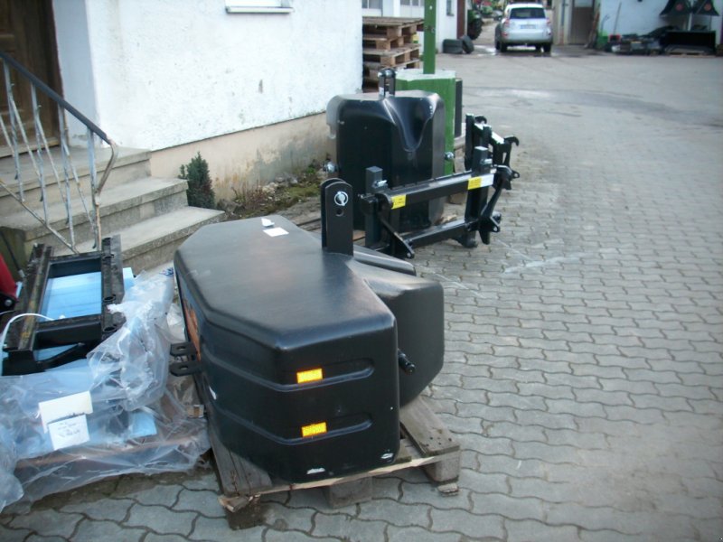 Frontgewicht of the type Suer 1000kg +1200kg, Neumaschine in Marxheim (Picture 1)