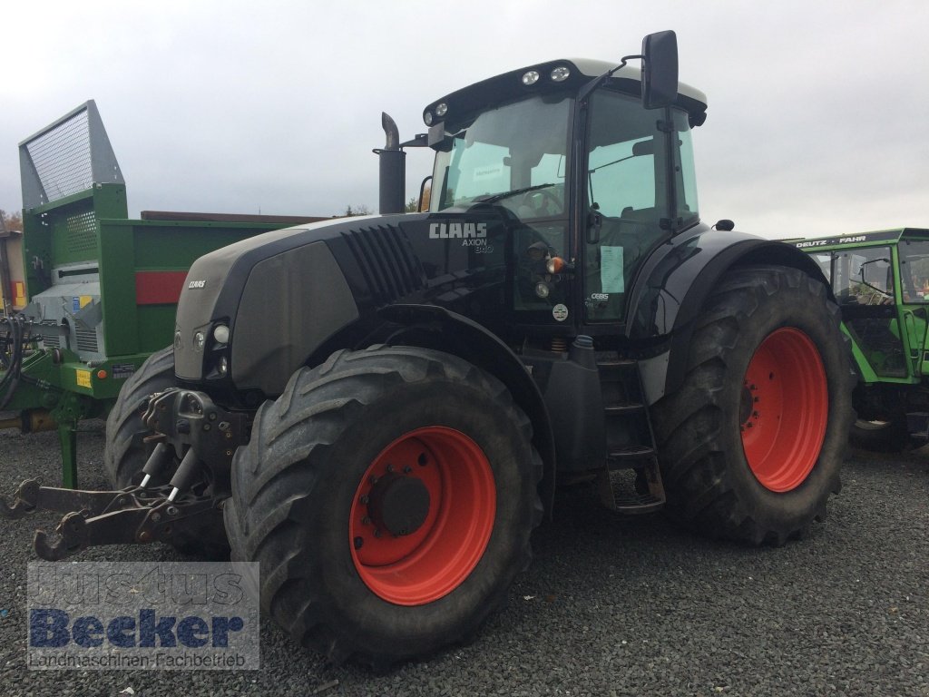 Traktor van het type CLAAS Axion 840 CEBIS Premium, Gebrauchtmaschine in Weimar-Niederwalgern (Foto 1)